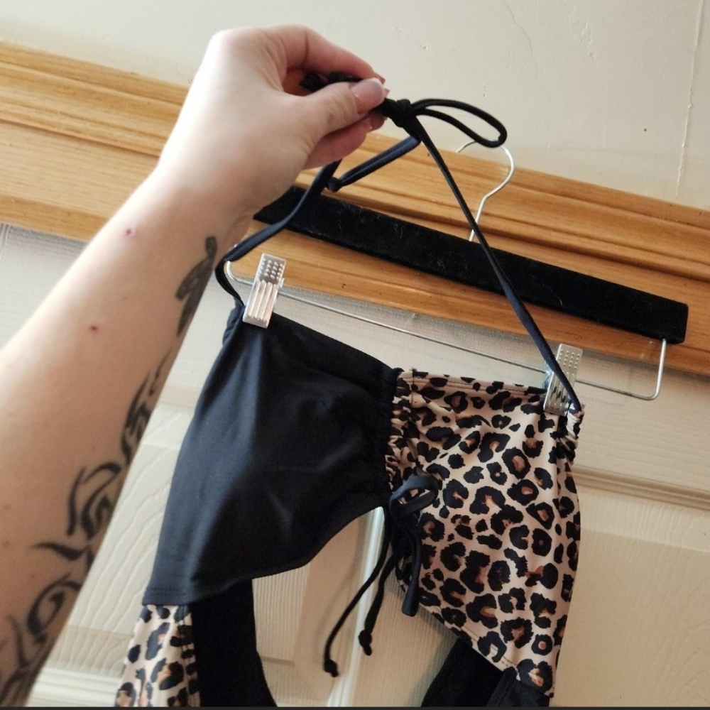 Leopard Print and Black Swimsuit - Picture 2 of 8